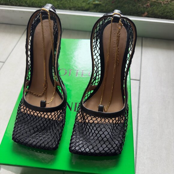 NWT BOTTEGA VENETA MESH BLACK PUMP - Picture 1 of 13
